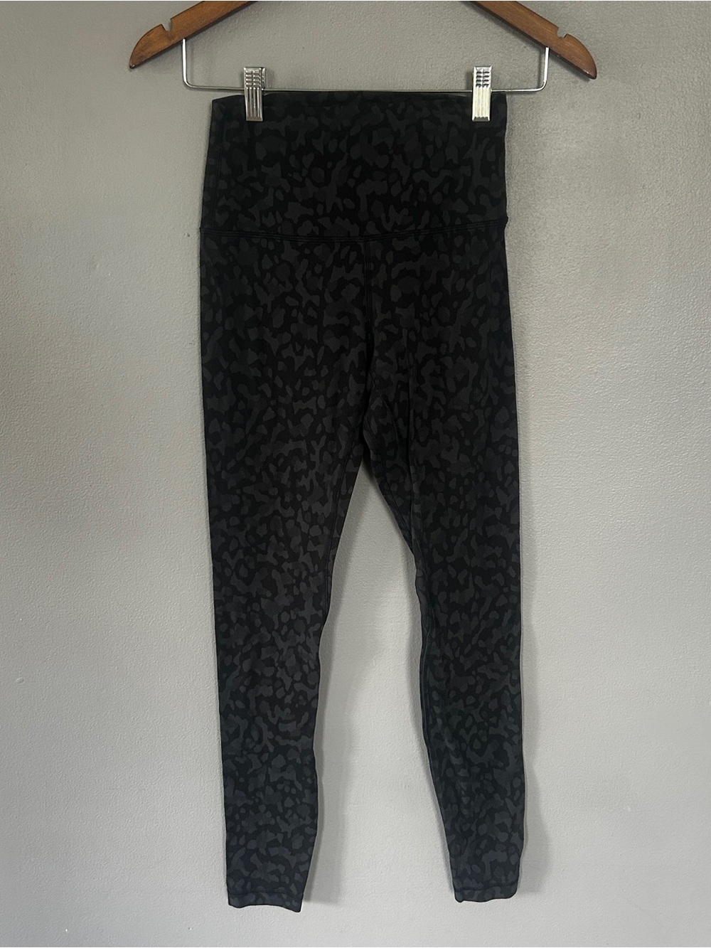 Lululemon Align High Rise Camo Leopard Print Leggings Size 4 Black Gray